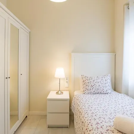 Apartment Alferez I By Ele Malaga